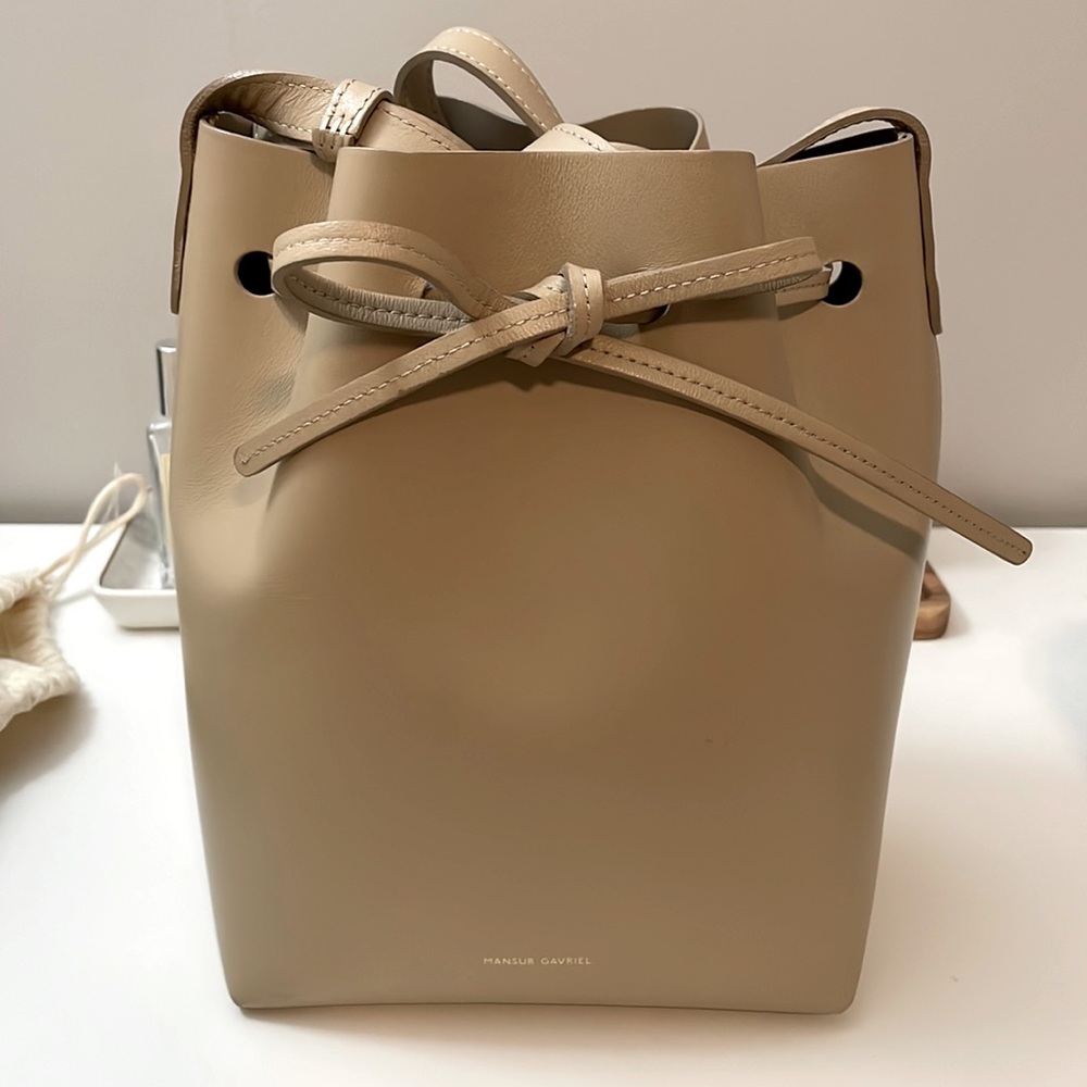 Mansur Gavriel mini bucket bag in beige/nude with dustbag